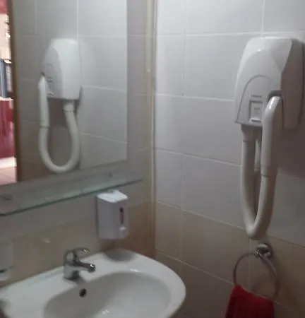 Pollo Mikosta ساني بيتش