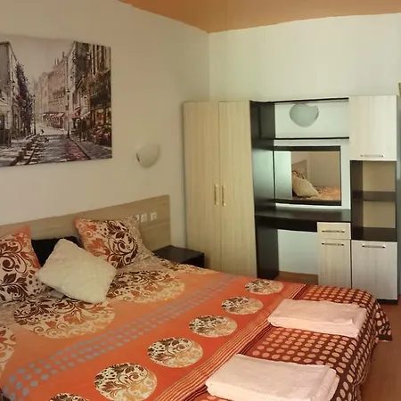 Pollo Mikosta Słoneczny Brzeg